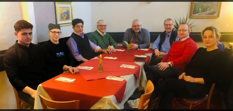 Gruppenfoto in der Pizzeria Milano