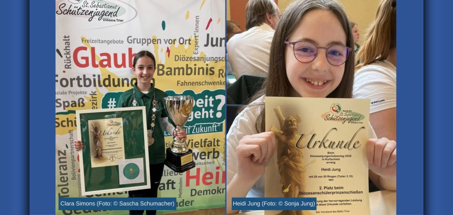 Dieses Bild ist eine Collage, die zwei junge Schützinnen bei einer Preisverleihung der St. Sebastianus Schützenjugend, Diözese Trier, zeigt: * **Links:** Clara Simons präsentiert stolz eine eingerahmte Urkunde und einen großen Wanderpokal. Sie wurde zur „Diözesan-Bambiniprinzessin“ gekürt. Der Hintergrund ist ein Banner mit verschiedenen Begriffen rund um die Jugendarbeit. * **Rechts:** Heidi Jung hält eine Urkunde in die Kamera. Sie hat beim Diözesanschülerprinzenschießen in Kurtscheid den 2. Platz erreicht. 