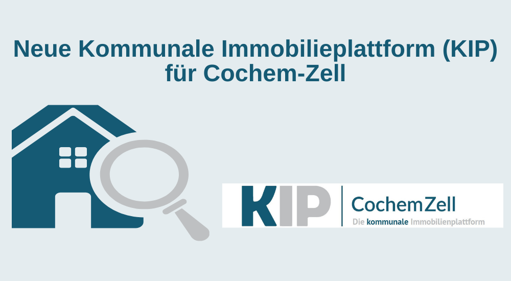 Logo des Kommunalen Immobilienportals mit dem Hinweis, dass es neu ist. Es sind malerisch ein Haus und eine Lupe zu sehen. Weiterhin stehen rechts daneben KIP, die Abkürzung für das Kommunale Immobilienportal, sowie Cochem-Zell und der Slogan "Die kommunale Immobilienplattform".